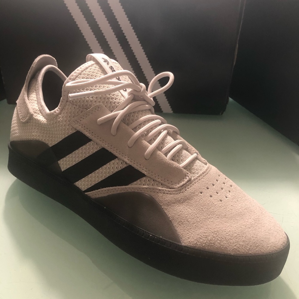 10.5,11 Adidas lace slip on Grey and dark grey